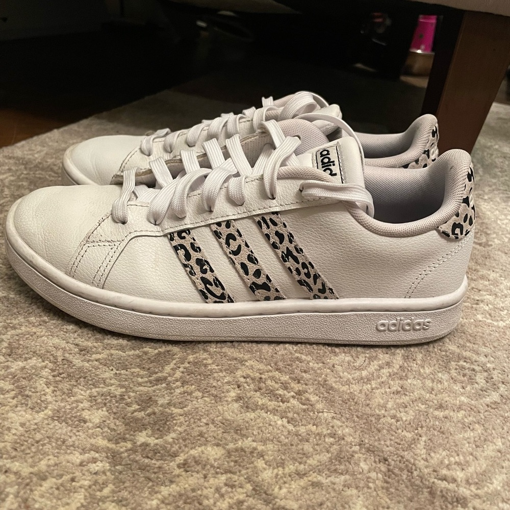 Tennis Shoes